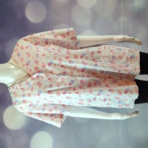 TLC sz L Heart ❤️ Print Snap Down Short Sleeve Scrub Top